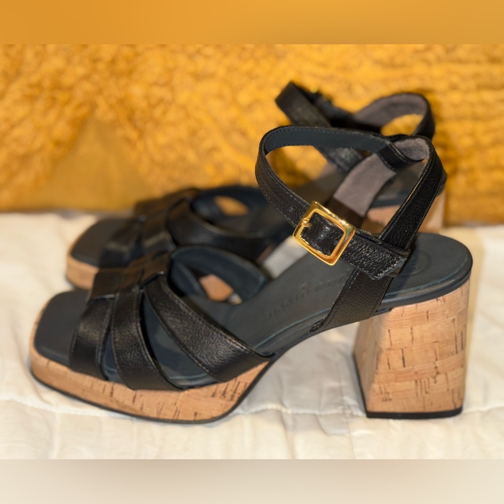BRAND NEW Paul Green heel Sandals - Picture 3 of 6